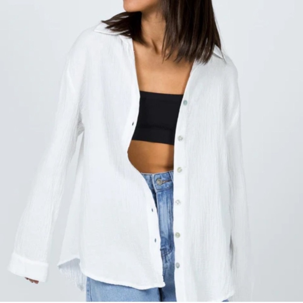 Princess Polly Gauze White Long Sleeve Button Down Shirt, size 6